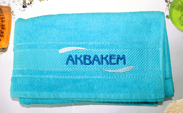 полотенце с логотипом, текстиль с логотипом, голубое полотенце, фирменные сувениры